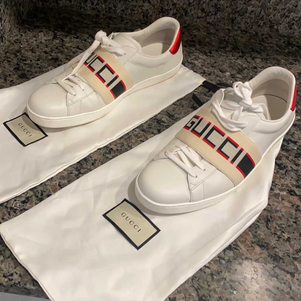 Used men’s Gucci shoes size 10.5 good condition